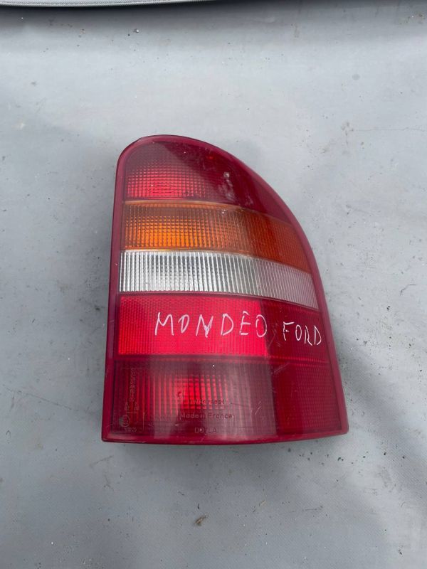Задній фонарь стоп правий ліхтар Ford Mondeo Форд Мондео 1996-2000