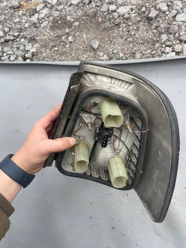 Задній стоп ліхтар лівий Bmw E34 оригінал Бмв стопи 5 series