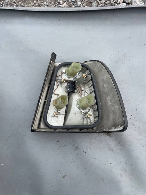 Задній стоп ліхтар лівий Bmw E34 оригінал Бмв стопи 5 series