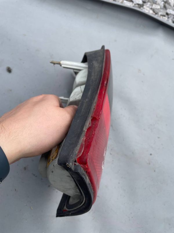 Задній лівий ліхтар стопи Opel Vectra B задні фари опель вектра б