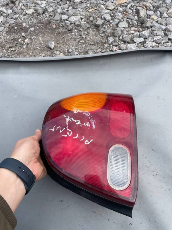 Ліхтар задній правий стоп ліхтар Hyundai Accent