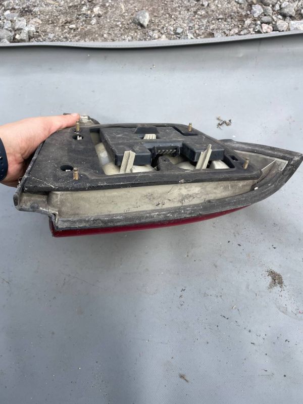 Ліхтар стоп задній лівий Ford Escort 1992-2000 фонарь