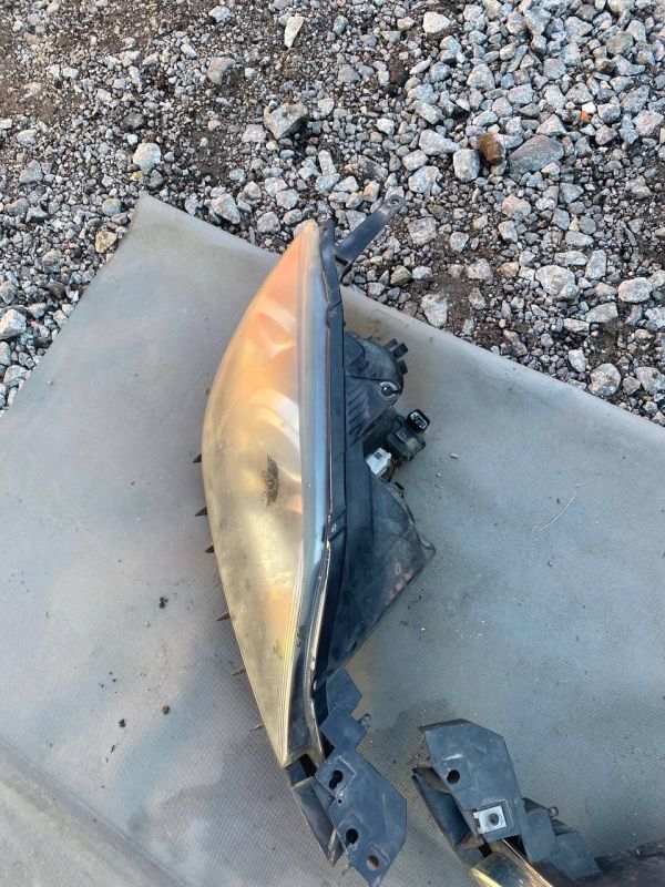 Фари передні пара ліва права мазда 3 Mazda 3