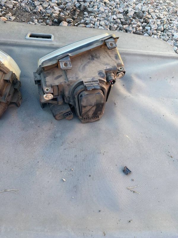 Фари ліва права передня оптика (до рестайлінг) Ауді А4 В5 \ Audi A4 B5