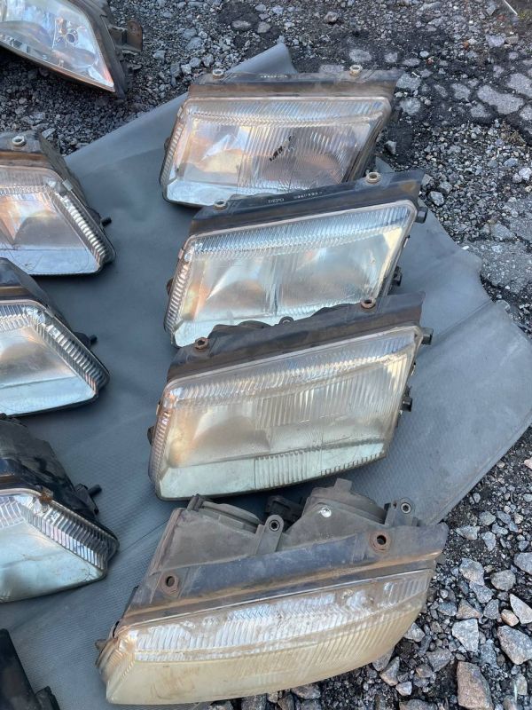 Фари передні ліві праві VW Passat B5 фари пасат б5