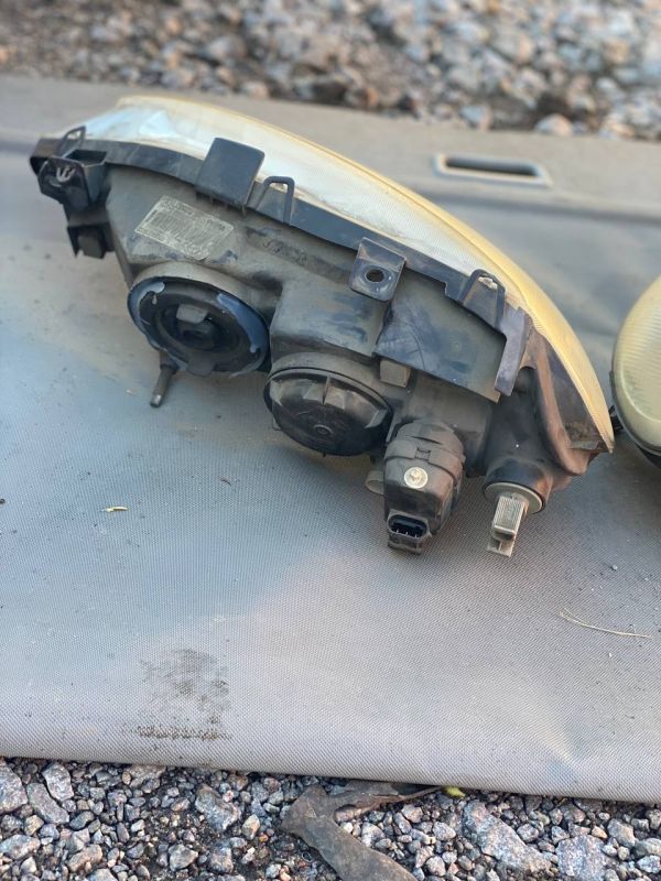 Передні фари пара ліва права Рено Меган 1 