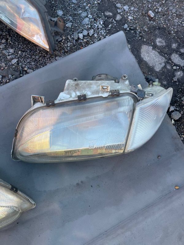 Фари ліва права Фольксваген Шаран Ford Galaxy / Volkswagen Sharan I