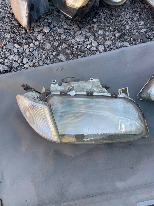 Фари ліва права Фольксваген Шаран Ford Galaxy / Volkswagen Sharan I