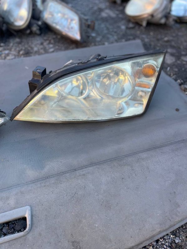 Фара передня ліва Ford Mondeo Форд Мондео 3