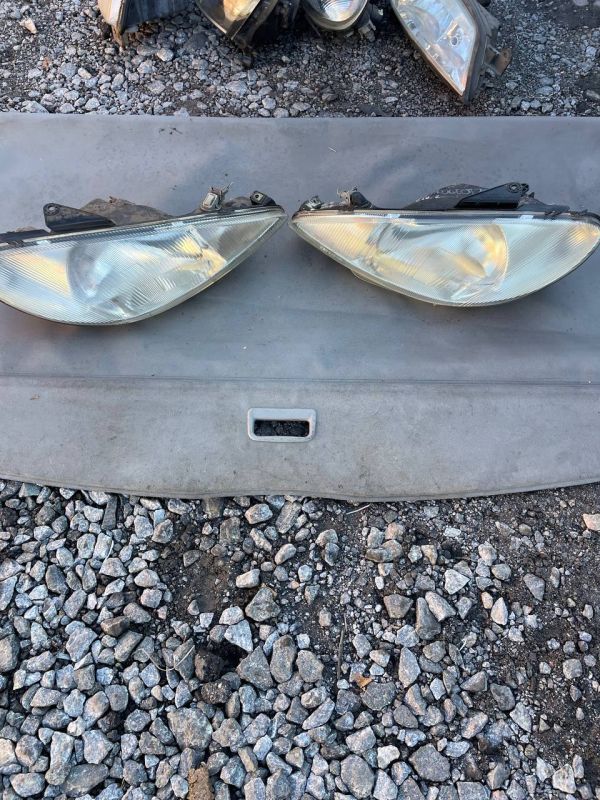 Фари передні пара ліва права Peugeot 206 1998-2003