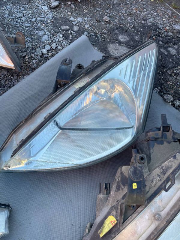 Фари права ліва Ford Focus 1 Форд Фокус 1