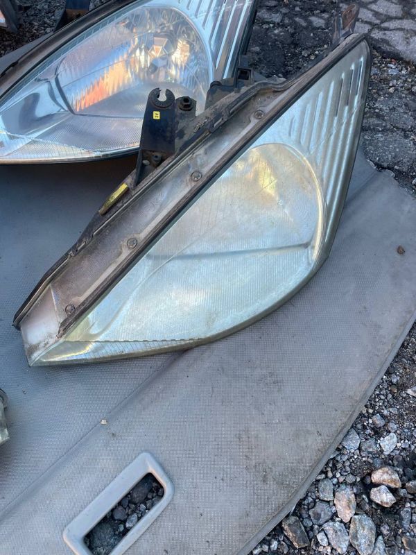 Фари права ліва Ford Focus 1 Форд Фокус 1