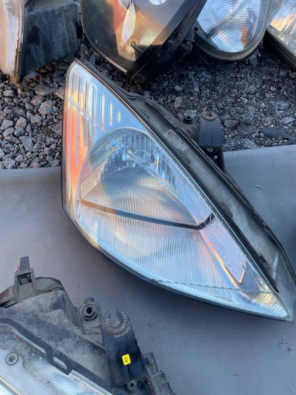 Фари права ліва Ford Focus 1 Форд Фокус 1