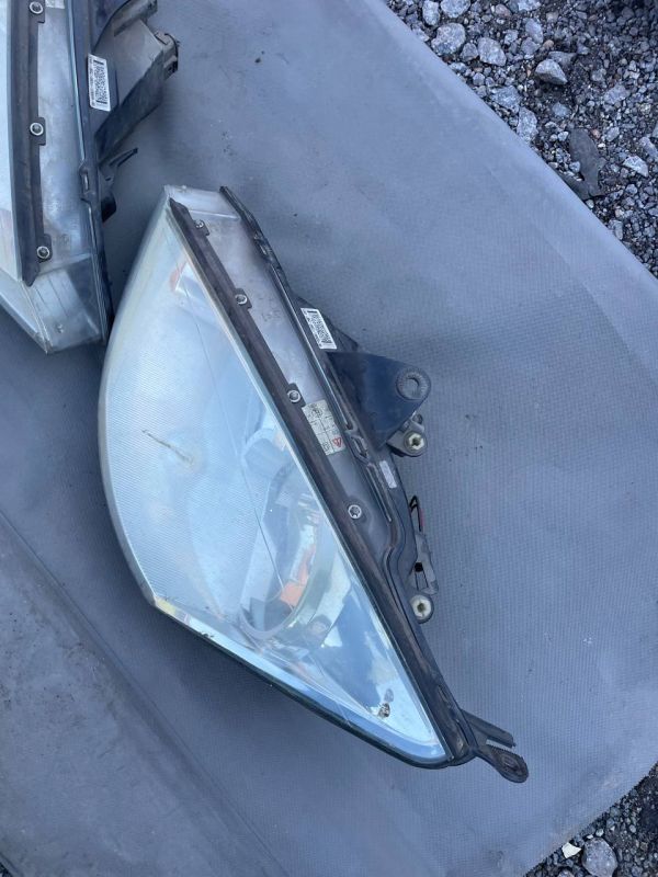 Фари форд фокус 1 з поворотніком