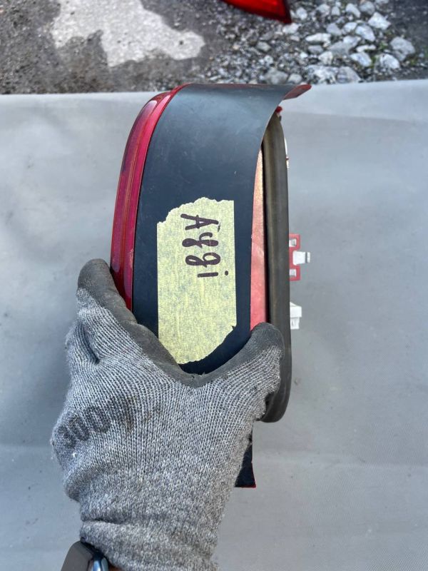 Задній стоп ліхтар лівий Audi A4 B5 Ауді УНІВЕРСАЛ