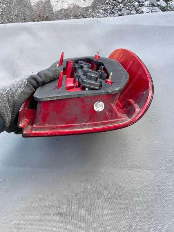 Задній стоп ліхтар лівий задній vw polo 3 6n2 fl 3 99-01 Поло 3