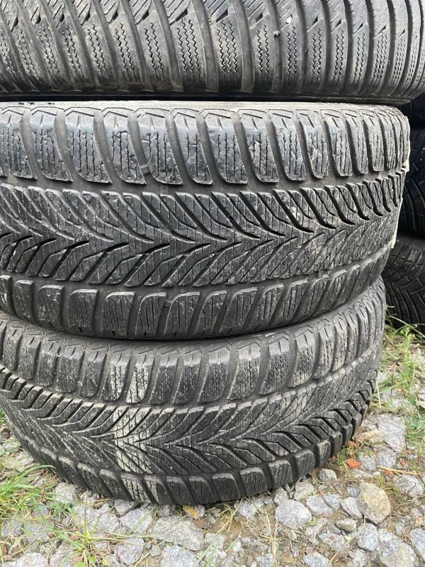 Шини комплект Sava 225/45 r17 зима Гума