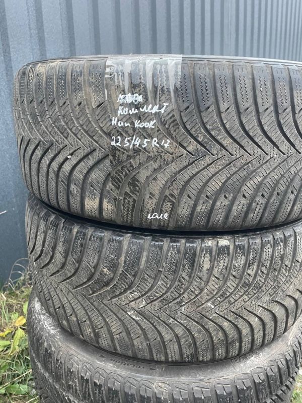 Шини комплект Sava 225/45 r17 зима Гума