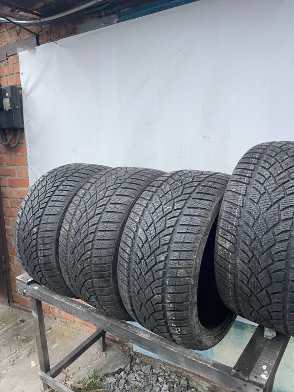 Шини комплект Dunlop 295/30 r19 зима резина