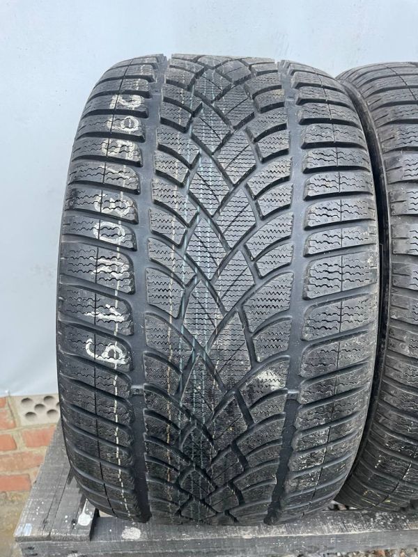 Шини пара Dunlop 295/30 r19 зима резина