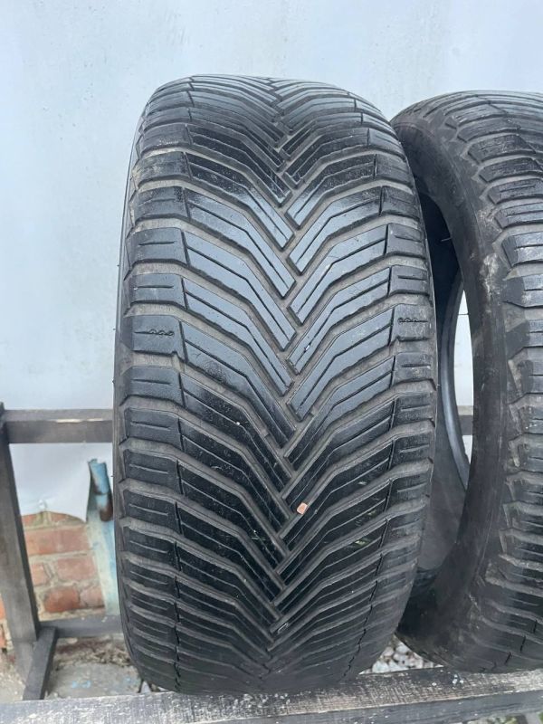 Шини пара Michelin 225/45 r17 все сезон резина