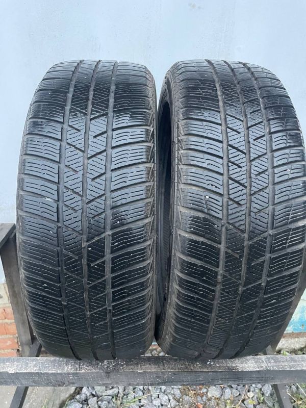 Шини пара Barum 205/55 r17 зима резина