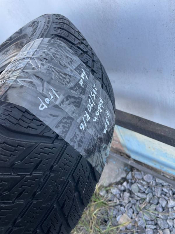 Шини пара Nokian 215/70 r16 зима резина