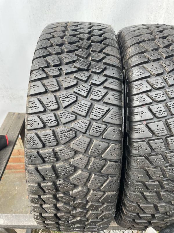 Шини пара 195/65 r15 зима резина