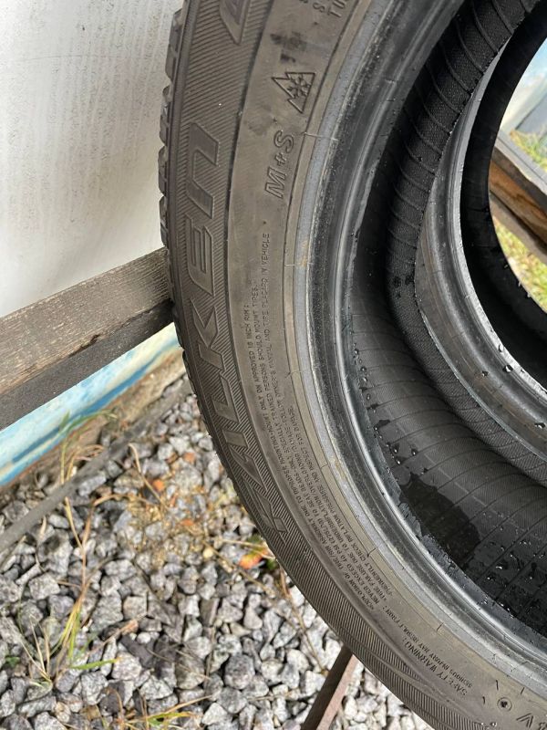 Шини пара Falken 205/55 r16 зима Резина