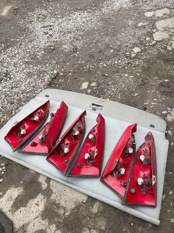 Стопи задні ліхтарі лівий правий Ford Focus Mk1 фари форд фокус мк1 