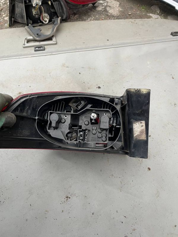 Стопи ліхтарі лівий правий renault laguna 2 рено лагуна фара ліхтар 