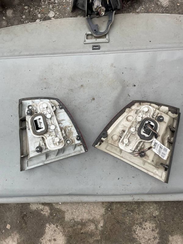 Стопи Задні ліхтарі правий лівий фанарі фари Opel Astra G Опель Астра дж