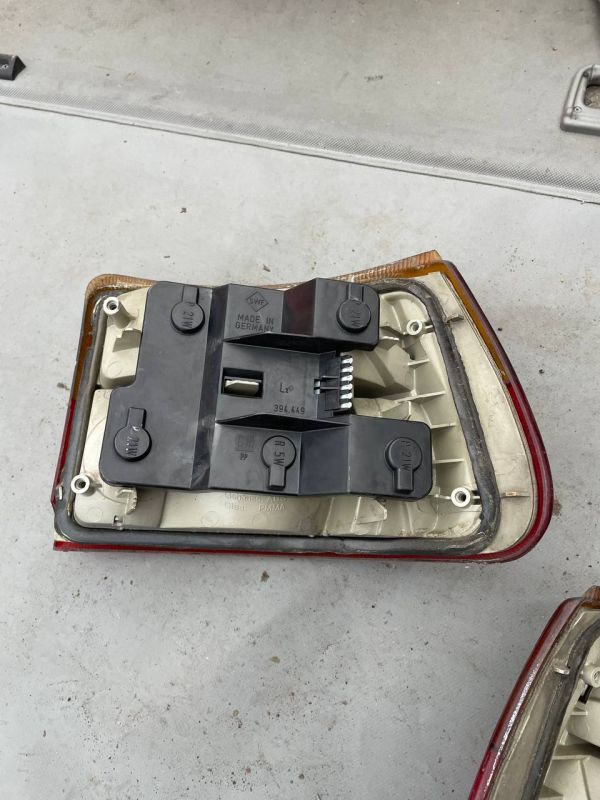 Задні стопи ліхтарі Opel astra f, задній лівий правий фонарь астра ф