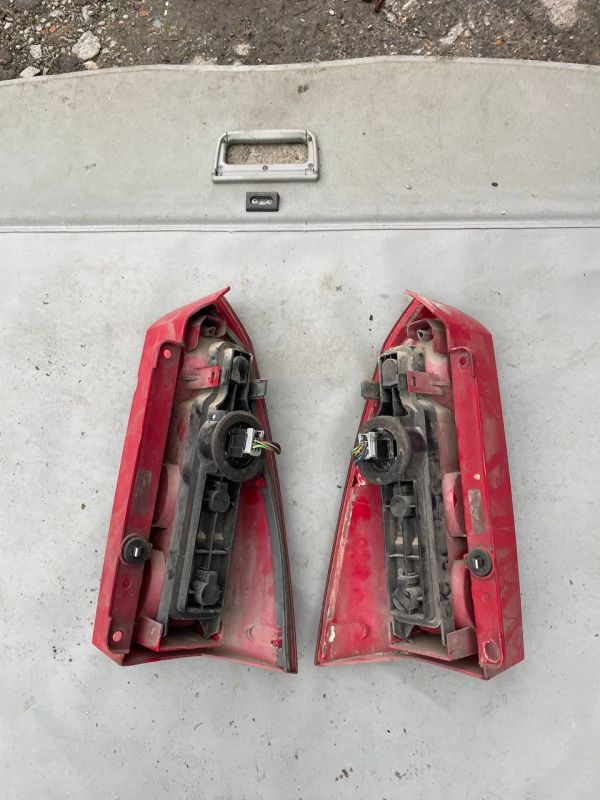 Стоп ліхтар правий Ford Focus 1 форд фокус фонар універсал