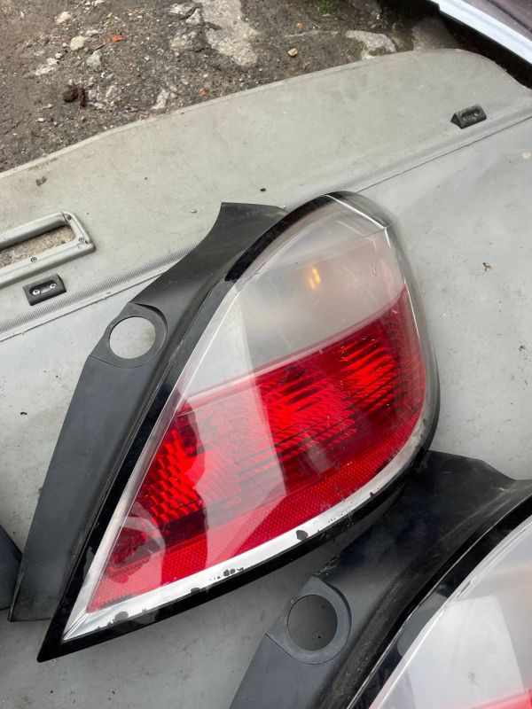 Фонар Опель Астра ліхтарі задні правий лівий Opel Astra H хетчбек