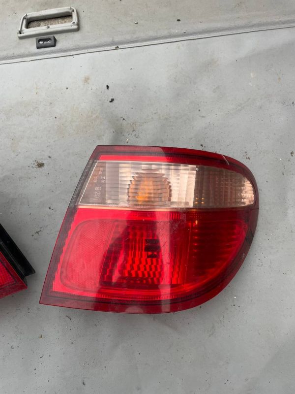 Стоп ліхтар правий Nissan Almera N16 2000-2006 седан Фонарь 