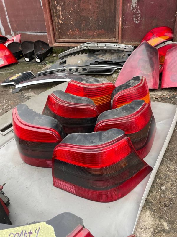 Задні ліхтарі,Стопи лівий правий Volkswagen Golf IV 4 хетчбек фонарь