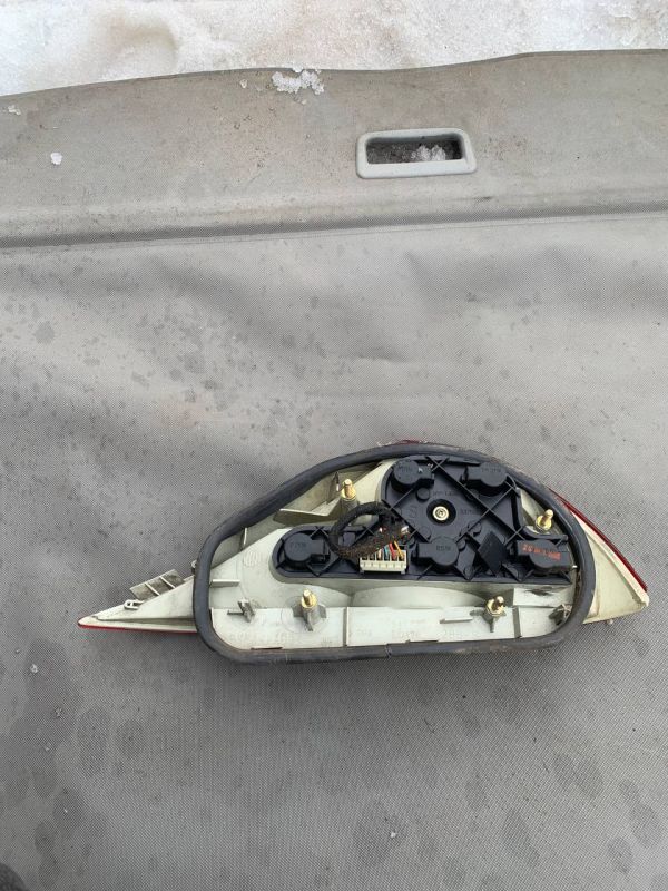 Задня фара (ліхтар) стоп лівий Lancia Y модель 840 