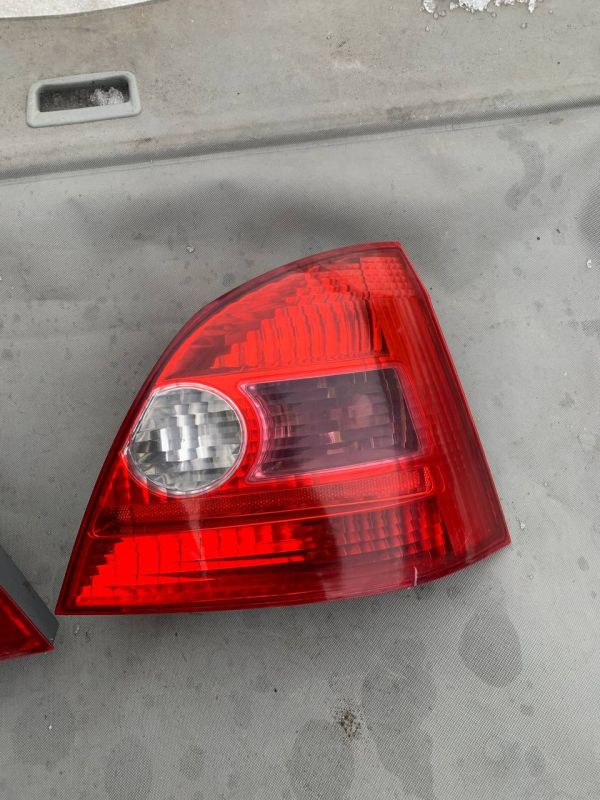 Задній ліхтар правий стоп Honda Civic хатчбек Фонарь Уцінка
