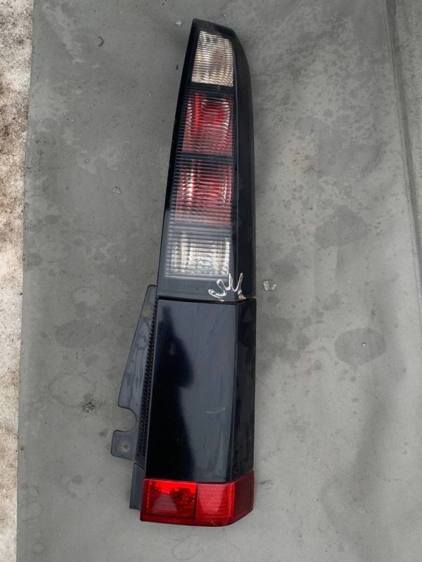 Фонарь,ліхтар,фара, права Опель Меріва,opel meriva стоп правий