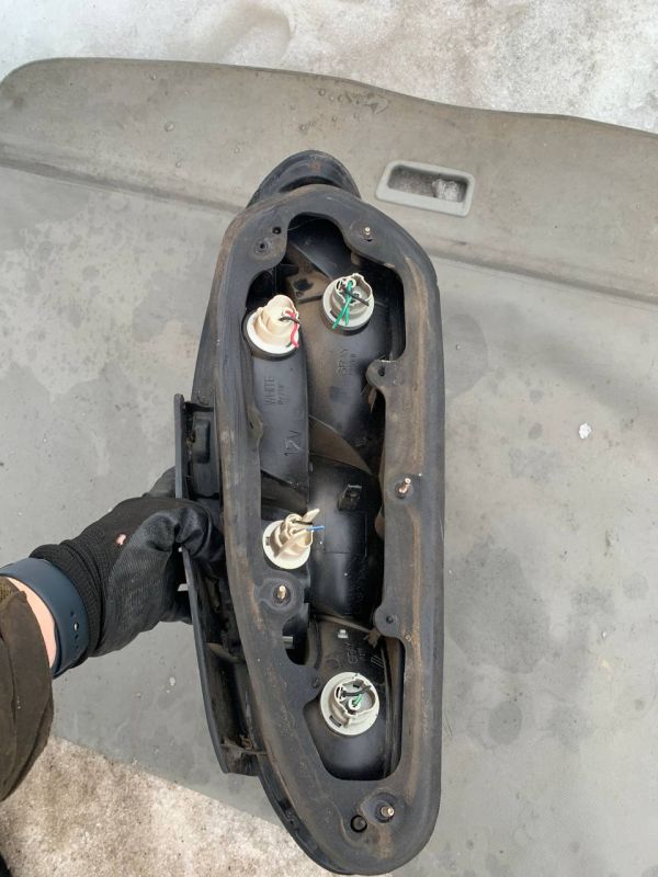 Стоп ліхтар фонарь задній лівий Hyundai Coupe/Tiburon