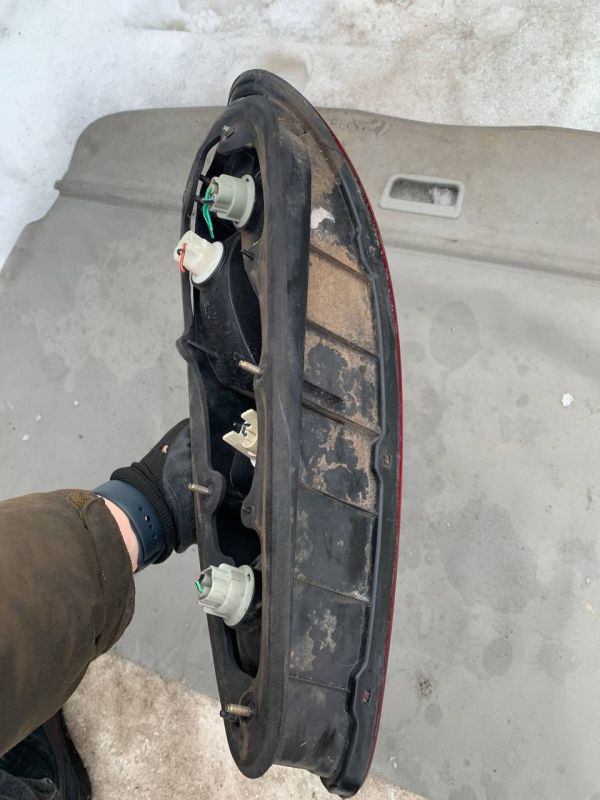 Стоп ліхтар фонарь задній лівий Hyundai Coupe/Tiburon