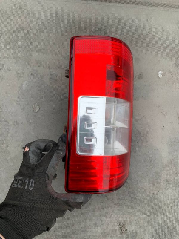 Задній ліхтар стоп лівий Citroen Berlingo Peugeot Partner УЦІНКА