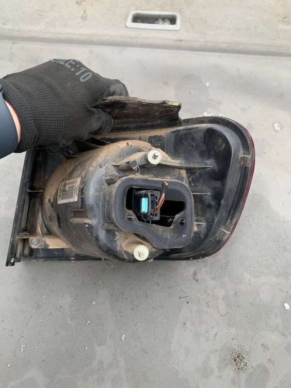 Стоп задній ліхтар лівий фонарь гольф 5 плюс golf V plus Уцінка