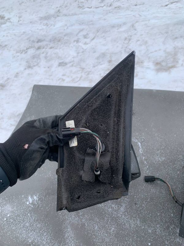 Дзеркало заднього виду ліве праве Ford Fusion/ Fiesta (02-05)