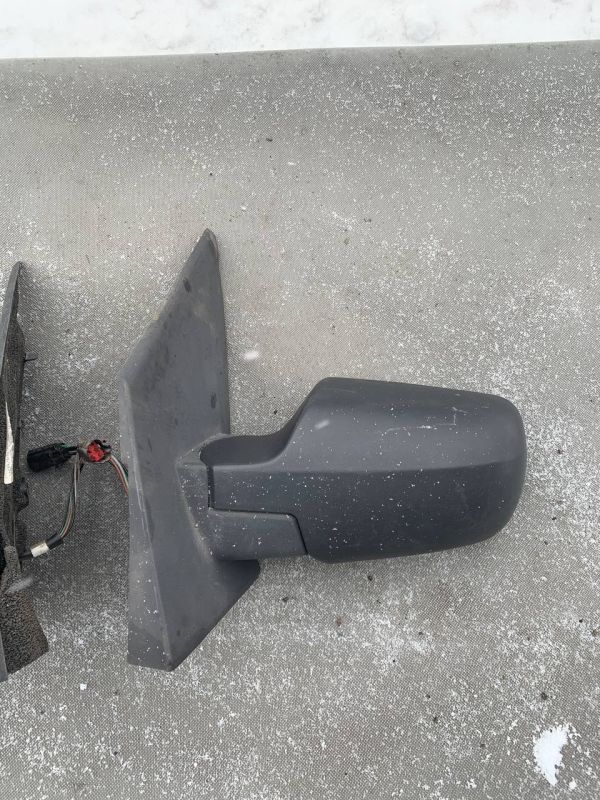 Дзеркало заднього виду ліве Ford Fusion/ Fiesta (02-05)