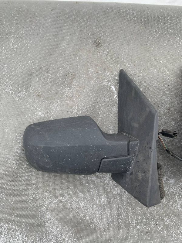 Дзеркало заднього виду ліве праве Ford Fusion/ Fiesta (02-05)