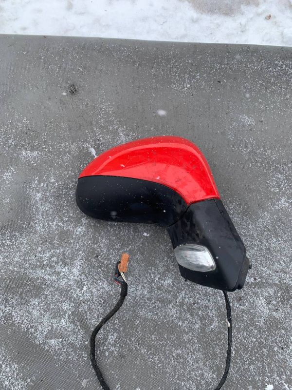 Дзеркало заднього виду праве Peugeot 207 Пежо 207 електро