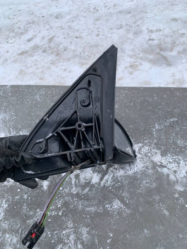 Дзеркало заднього виду праве бокове Зеркало Ford Focus 1Форд Фокус