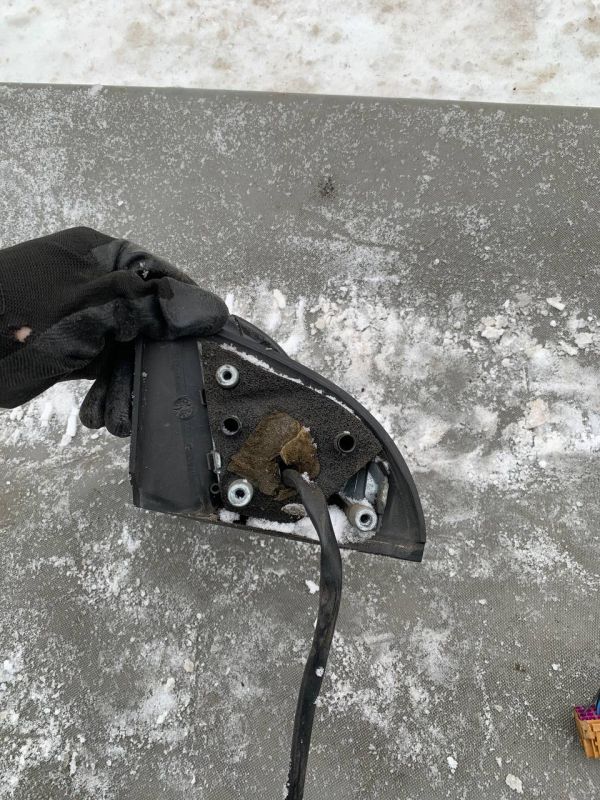 Дзеркало заднього виду ліве Peugeot 307 Пежо 307